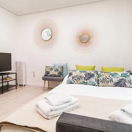 Pyr Select Jardines De Goya Apartment *