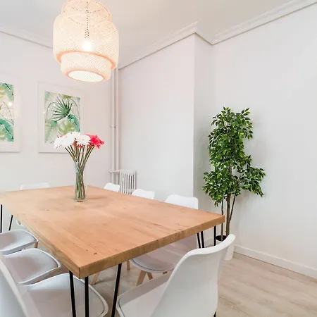 Pyr Select Jardines De Goya Apartment Madrid