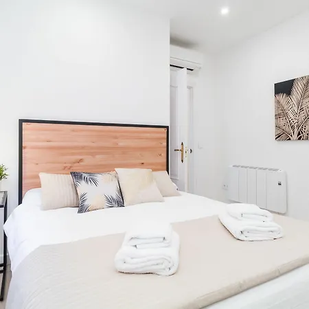 Pyr Select Jardines De Goya Apartment *