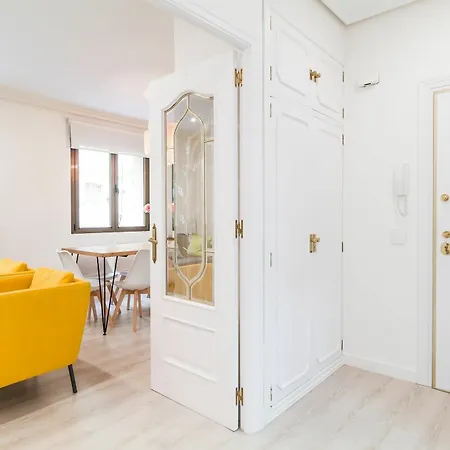 Pyr Select Jardines De Goya Apartment Madrid