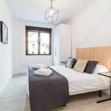 Pyr Select Jardines De Goya Apartment Madrid