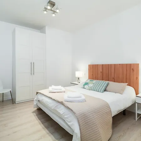 Pyr Select Jardines De Goya Apartment Madrid